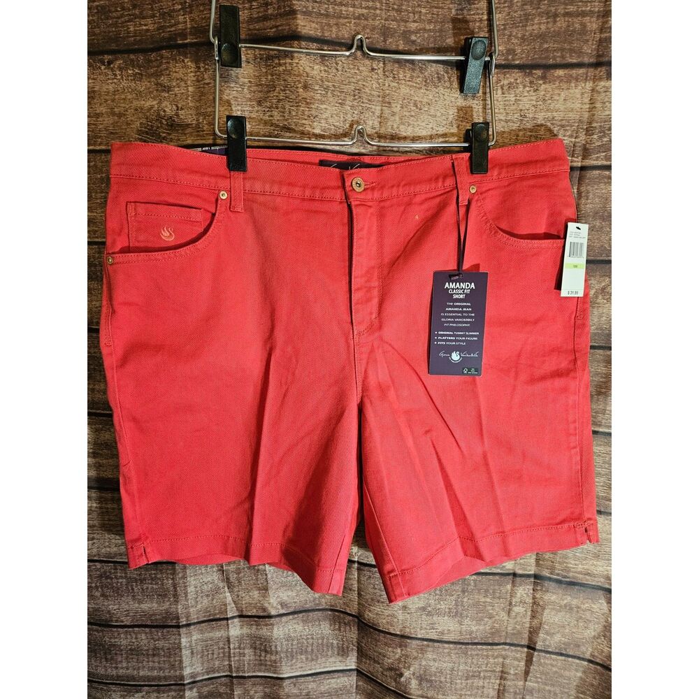 Gloria Vanderbilt Amanda Floral Short 18W Classic Fit Fruit Punch Color NWT
